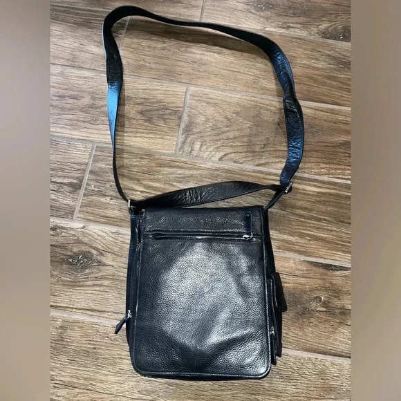 Osgoode Marley Medium Vertical Messenger Bag - Picture 1 of 7